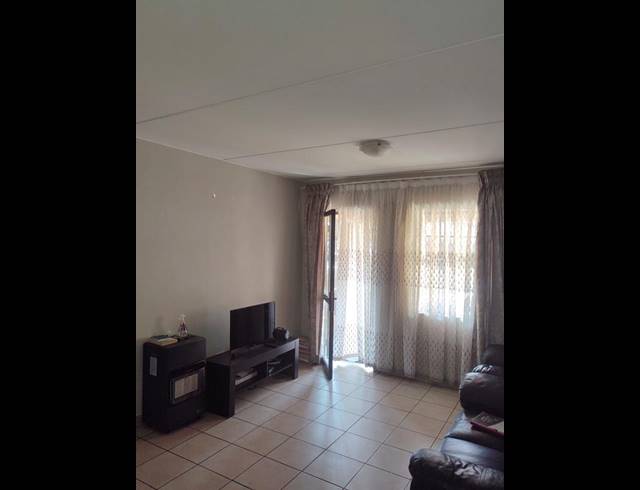 2 BEDROOM APARTMENT FOR SALE IN KIBLER PARK